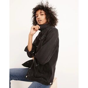 Madewell The Oversized Jean Jacket in Lunar Wash Sz Small